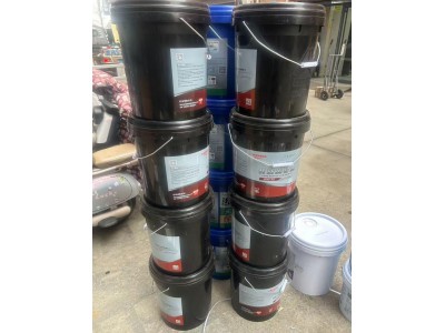 重汽SAE 80W-90长效齿轮油(符合 J2360)（18L桶） 编号WG9525880022+011