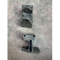 重汽豪沃前簧前支架  编号WG9725520107