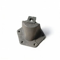 重汽豪沃配件 底盘后钢板前支架支撑WG9719520007后簧前支架