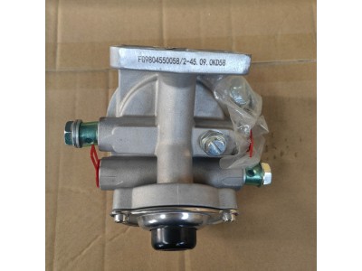FG9804550058   油水分离器