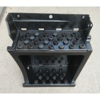 5006600606上车踏板右边 三步梯