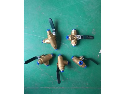 DBR-112-24  三通球阀