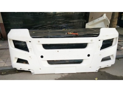 W41610-0306汕德卡前保险杠