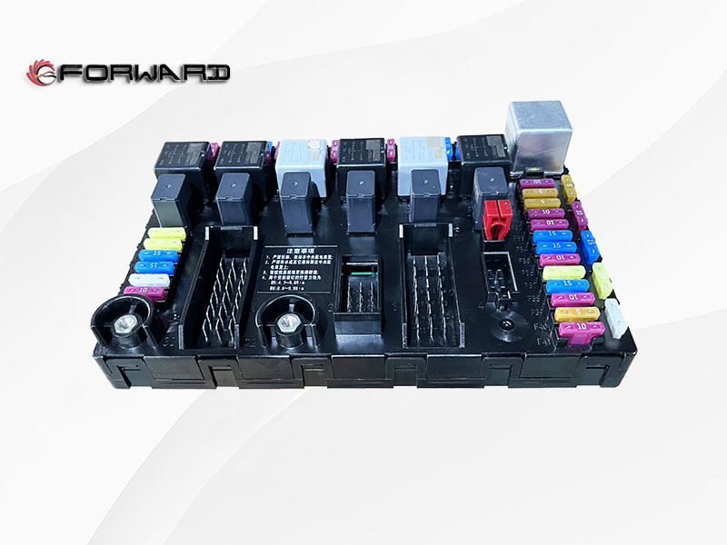 SHACMAN H3000 右置 车身驾驶室电器系统 DZ96189584311中央电器装置板(MX)