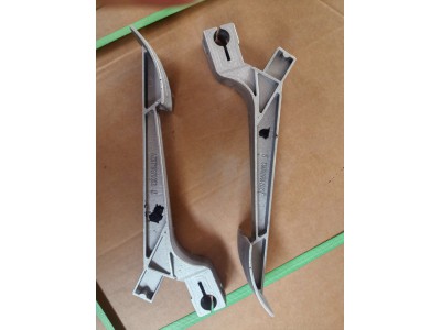 AZ9719570002    油门踏板