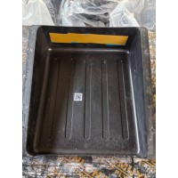 LG9704760127   蓄电池箱盖