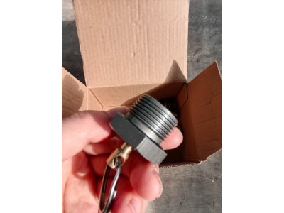 LG9700360009     放水阀