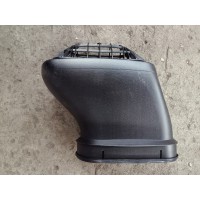 YZ972519000109    油浴式空滤器进气管