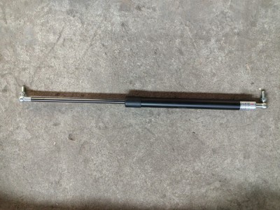 120803010129A    前面罩空气弹簧杆