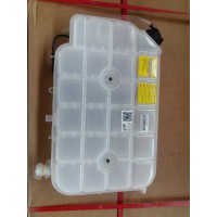 LZ970453000441    膨胀水箱总成