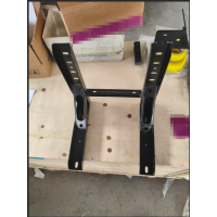 JSS005873487     左輪轂安裝支架