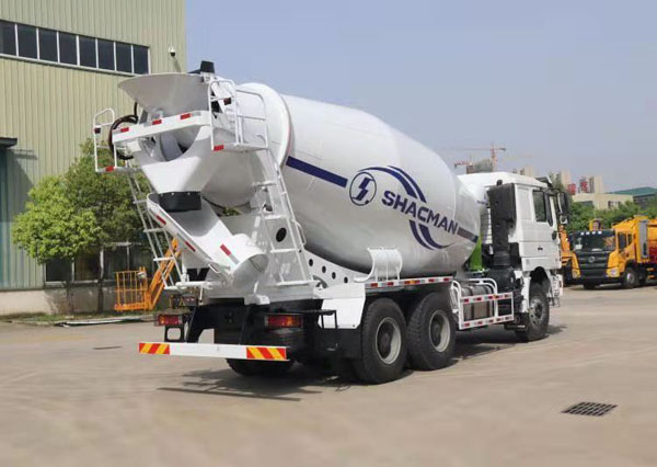 F3000 水泥搅拌车