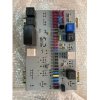 陕汽F3000中央电器装置板    编号DZ9100586400/81.25444.6060