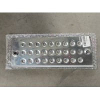 WG1664245117   保險(xiǎn)杠左防滑板