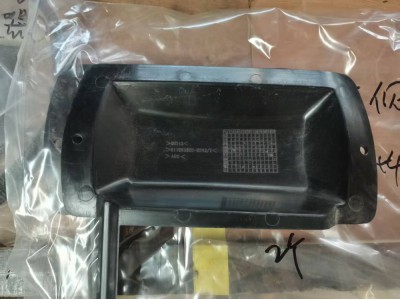 811W63903-0243   左盖板