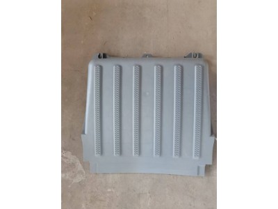 WG9525760314   电瓶箱盖