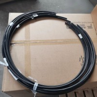 FG9812555520   发动机回油管