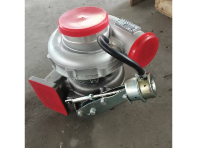 VG1560118229   涡轮增压器