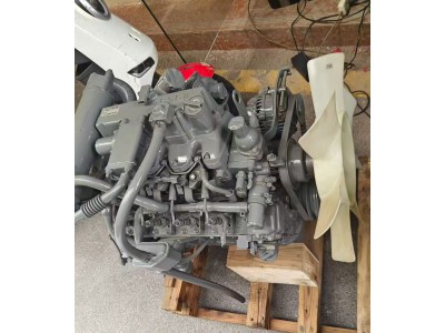 ISUZU 4LE2-XCUAB-02-C3发动机总成