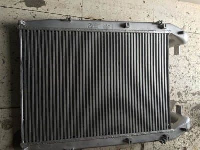 70矿车中冷器总成WG9770530060