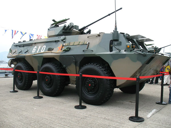 WZ551轮式装甲车