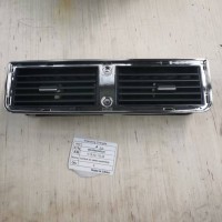 WG1664160520中央风口总成