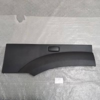 AZ1642230108叶子板后段（右）豪沃10款