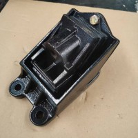 WG9725590630發(fā)動(dòng)機(jī)前橡膠支承