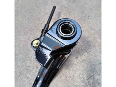 SITRAK-C7H AMT16自动挡改手动挡离合器踏板支架