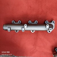 202V08102-0881  排气支管