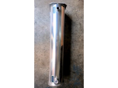 重汽汽化器(70.5cm)孔位靠前    WG9326550930