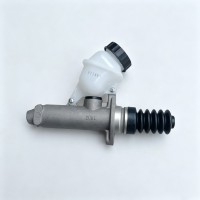 重汽HOWO豪沃A7帶油壺離合器總泵帶杯瑞立品牌16042610010