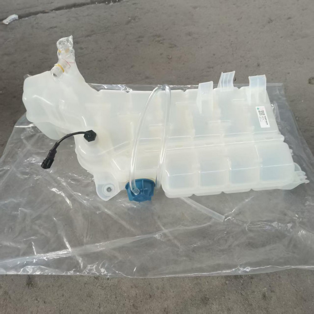 752W06101-0001膨胀水箱4
