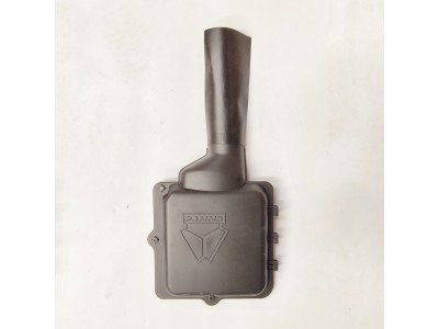 WG1671720051豪沃E7-N7电器接线盒盖新款 35×26×4 0.3kg