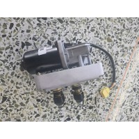 TG16057400030雨刮器