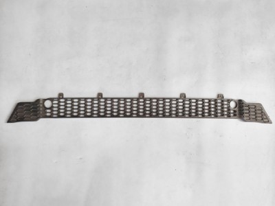 WG9525930203豪沃E7-N7保险杠中网上 117×11×1 0.5kg