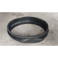廠家供應(yīng)重汽配件 豪沃進(jìn)氣道連接膠管(內(nèi)徑φ220)WG9725193363