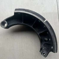 AZ9761340106  HOWO曼11车桥制动蹄总成