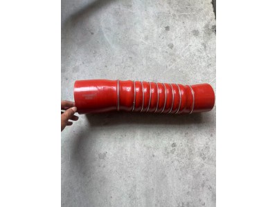 YZ952553000857中冷器胶管