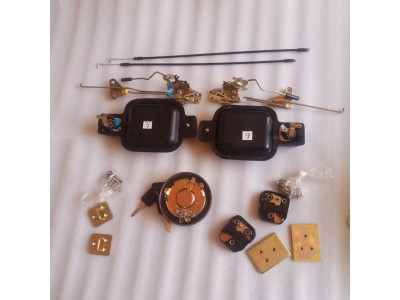 豪曼轻卡右置车M20车门锁总成  FG1694340010   FG1694340025
