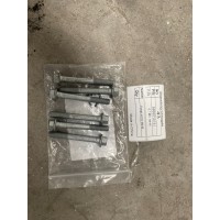 8888010781    法兰螺钉 M865