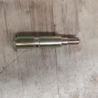 FG9604520001   前钢板销后（25*134）