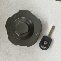 712W12210-0101   燃油箱金属锁盖总成