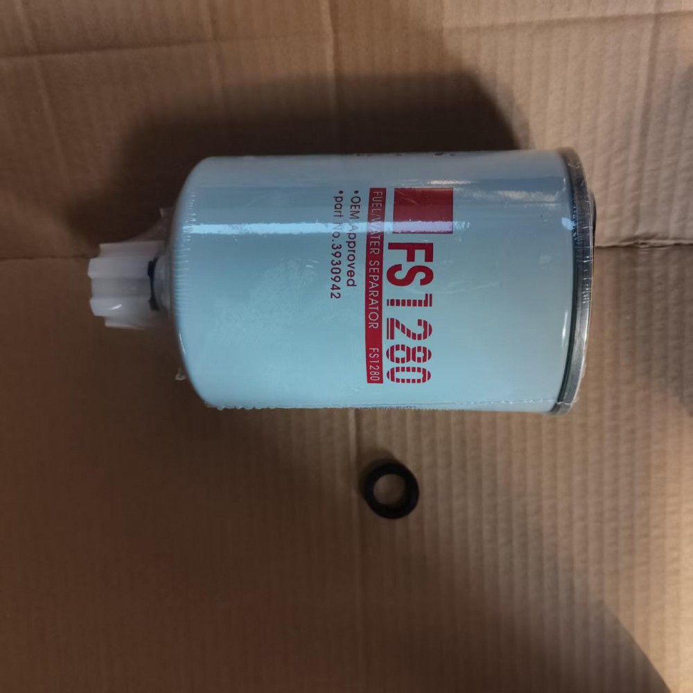 FS1280   3930942燃油滤清器