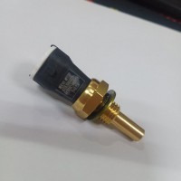潍柴发动机温度传感器  612630060035