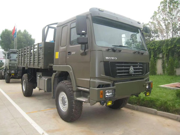 HOWO 军车