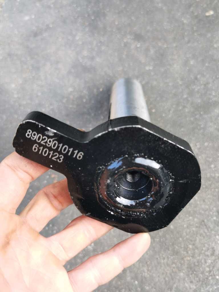 推力杆销,89029010116