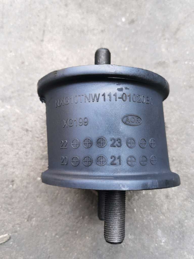 发动机前支撑,10TNW111-01020