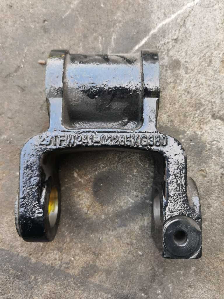 前鋼板吊耳 40,29TFW241-02285
