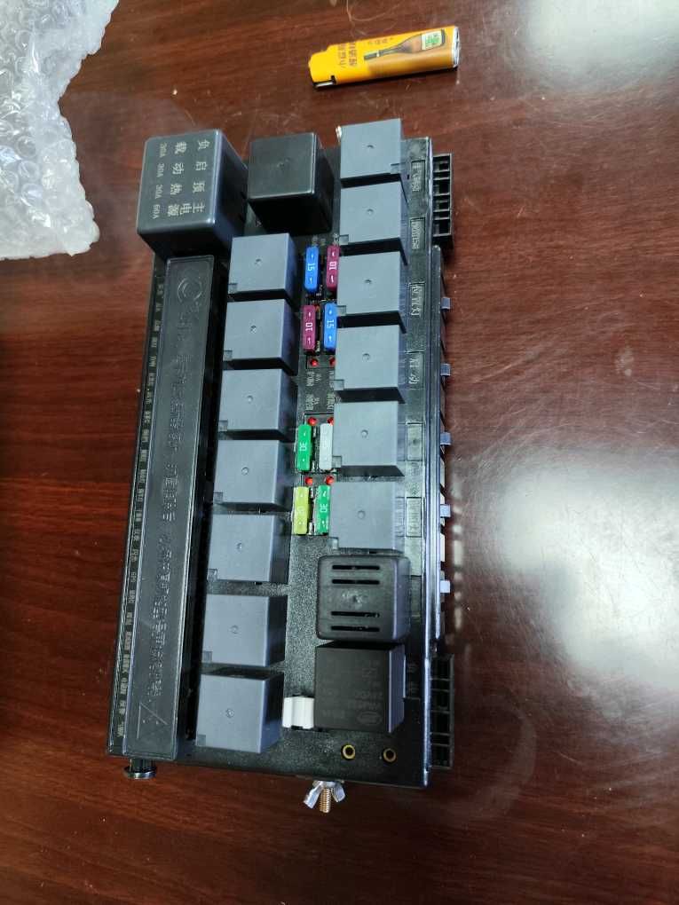 85037240134中央電器控制盒